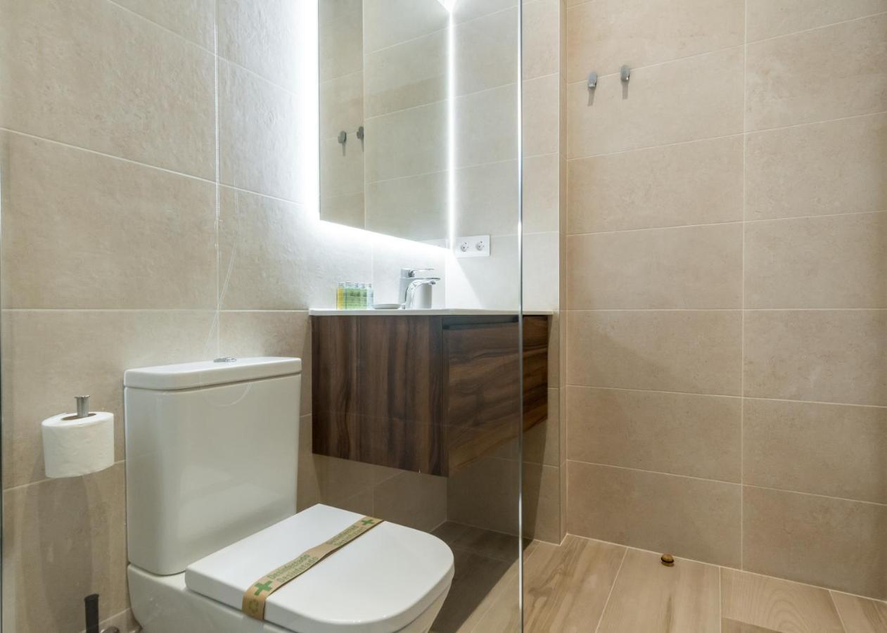 Modern And Bright- 2 Bd 2 Bth - Center Apartman Madrid Kültér fotó
